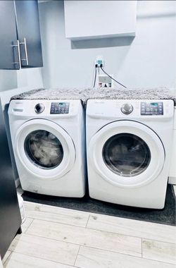 Sumsung washer and dryer set