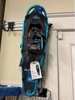 Brand New Cascade Mountain Tech ALPTREK 930 Snowshoes – Never Used