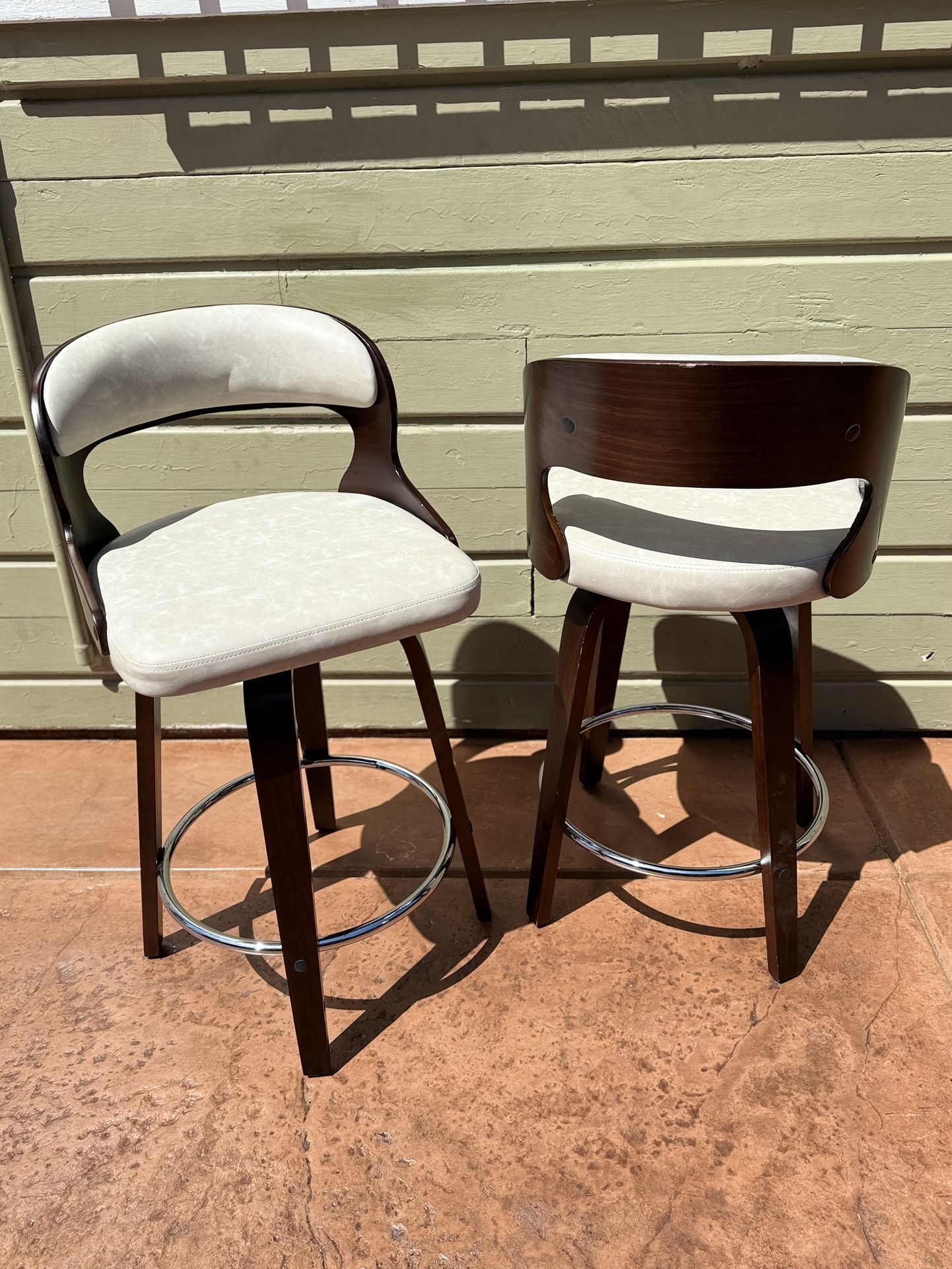 Set Of 4 Bar Stools Brown Wood And Gray-beige $$80