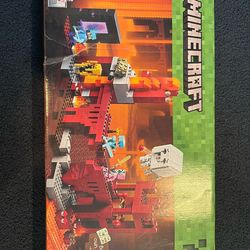 Minecraft Lego Set 21122 Unopened