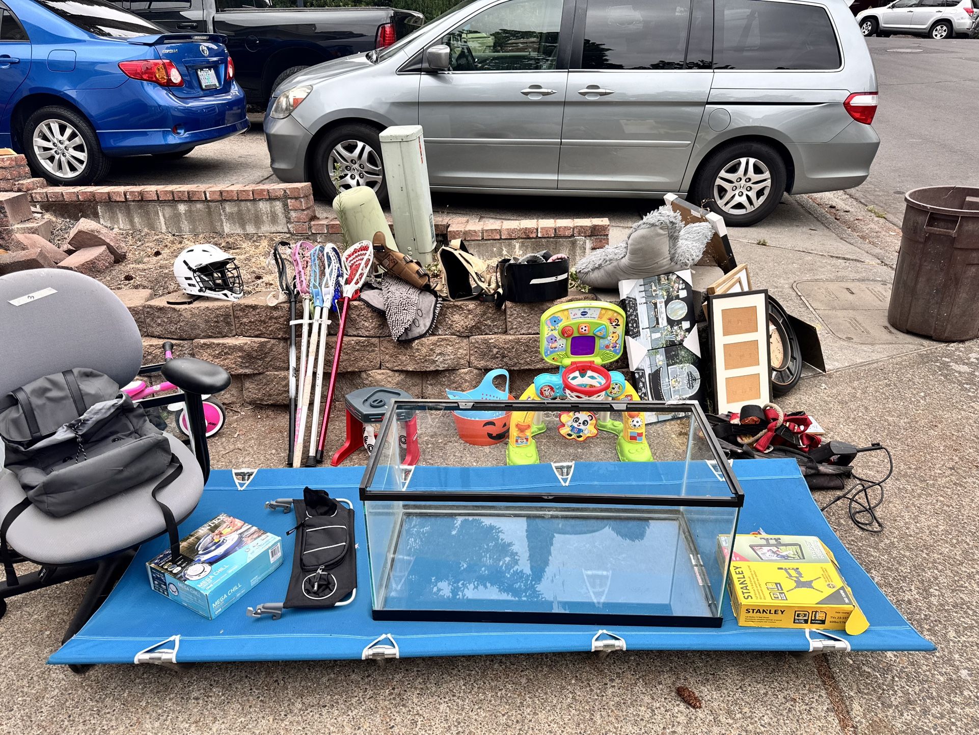 Free Garage Sale