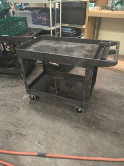 Rubbermaid Utility Carts