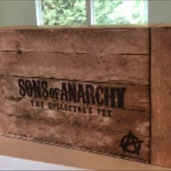Sons of Anarchy: The Complete Series Reaper Collector's Set 
