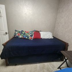 Solid Wood Daybed With Trundle Twin Size