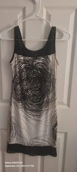 Women's Dress Size Medium