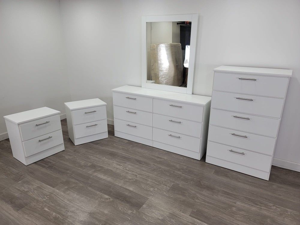 DRESSER WITH MIRROR, CHEST AND NIGHTSTANDS _ COMODA CON ESPEJO, GAVETERO Y MESAS DE NOCHE