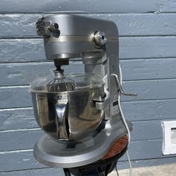 Kenmore Elite 6 qt Bowl-Lift Stand Mixer with Countdown Timer- 600 Watts