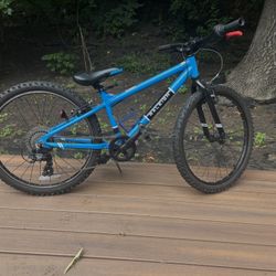 2017 Raleigh Back Road Bike