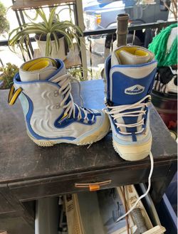 Airwalk Snowboard Boots Gray Blue Yellow