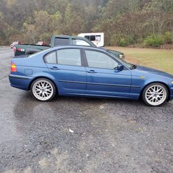 2003 BMW 325i