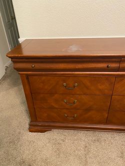 Bedroom set - king/cal king (adjustable)