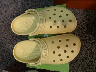 Womans Crocs