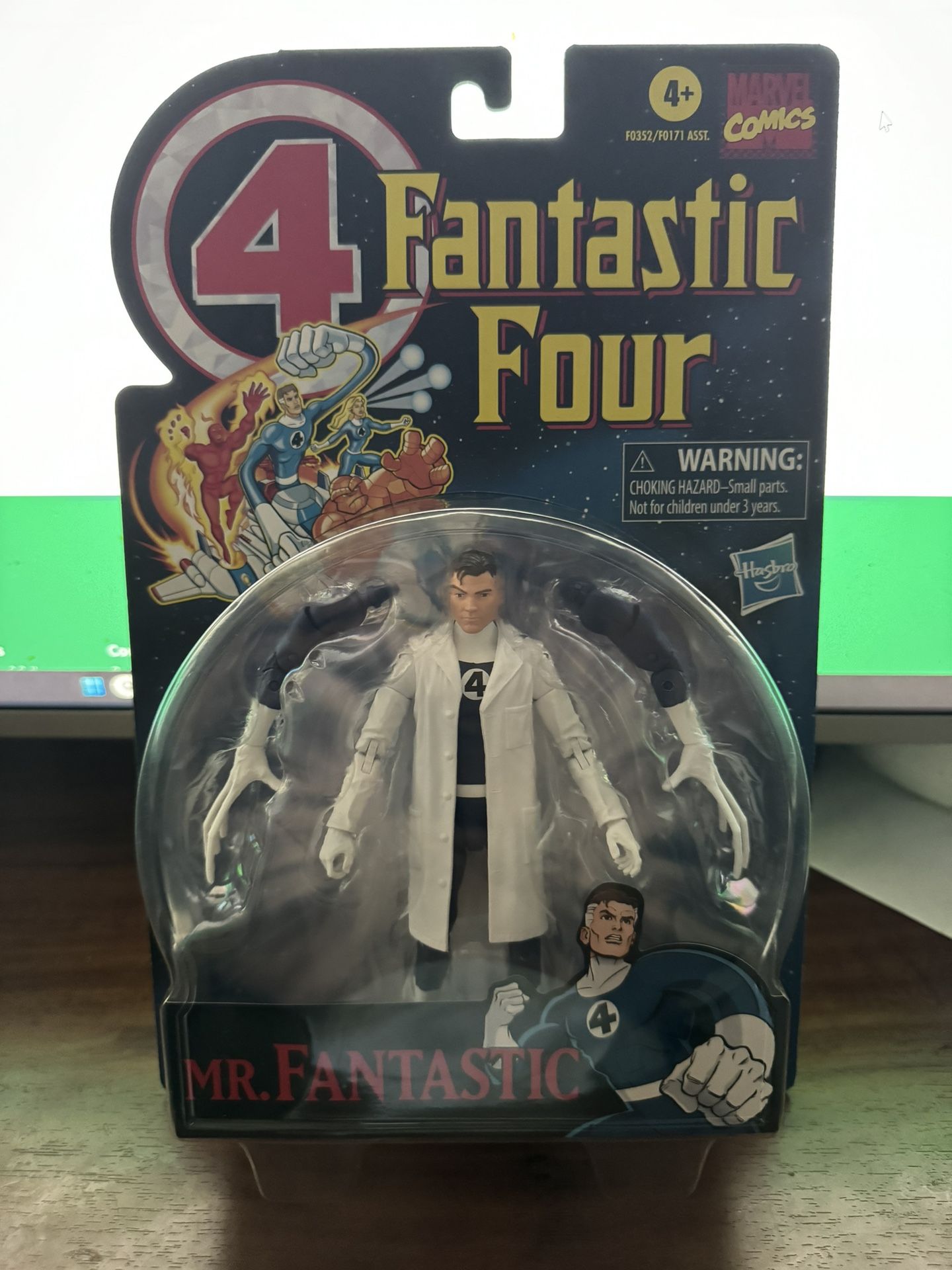 Marvel Legends Series Retro Fantastic Four Mr. Fantastic 6” Action Figure