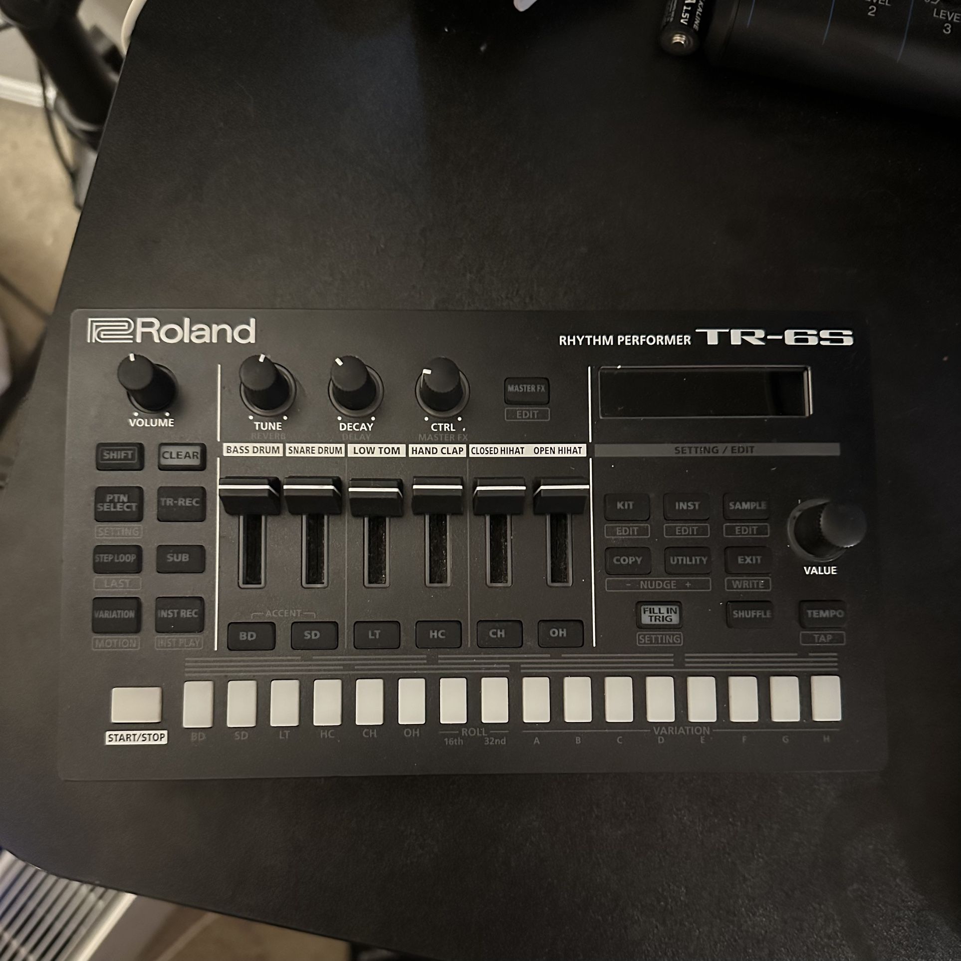 Roland TR-6S Rhythm Performer