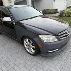 2010 Mercedes-Benz C-Class