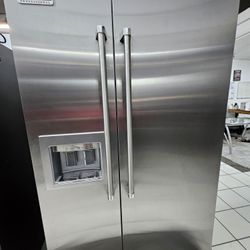 48" VIKING BUILT IN STAINLESS STEEL REFRIGERATOR 