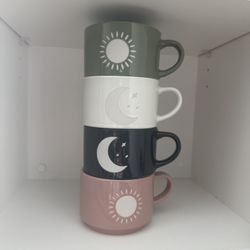 NEW 4 Piece Mug Set