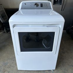 Dryer GE (FREE DELIVERY & INSTALLATION) 
