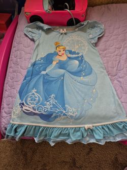 Girls night gown 5/6