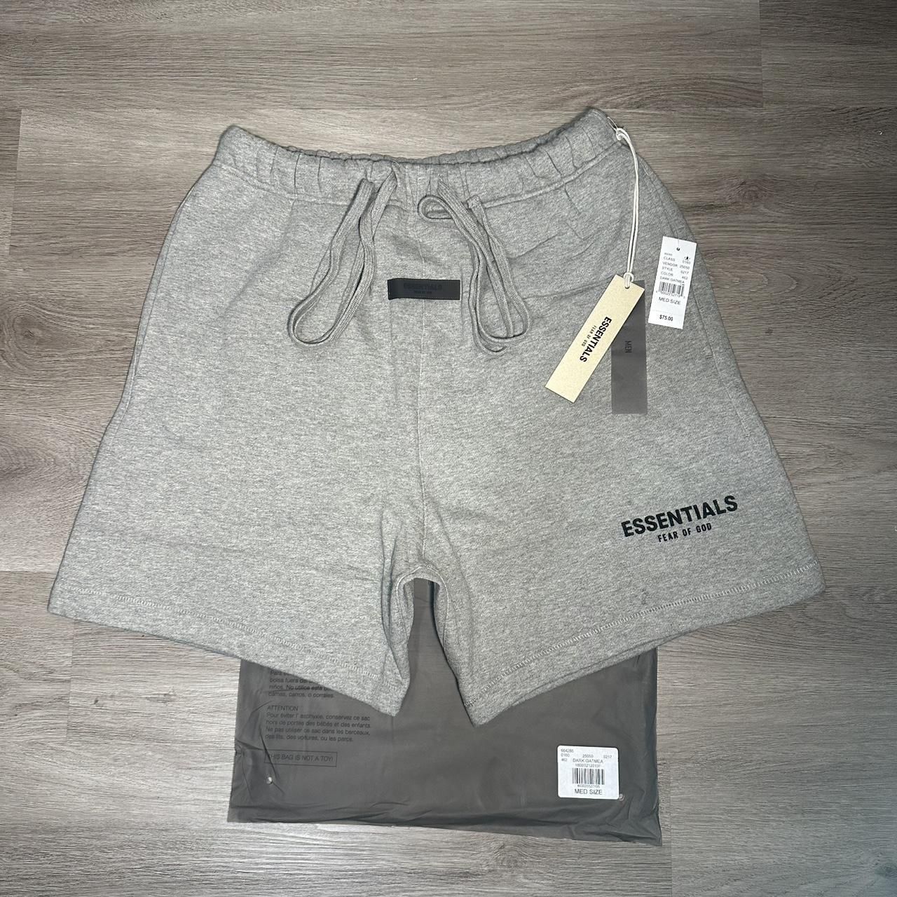 Essentials Fear of God Dark Oatmeal Short Medium #streetwear #essentials #fearofgods #shorts Brand new with tags and bag. Fit true to size.