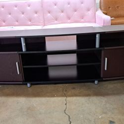 New Tv Stand $90 Firm Price Hold Up To 70inch Tvs 