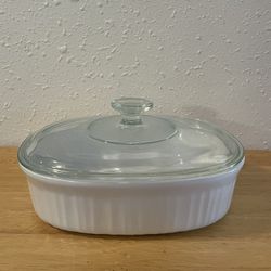 Corning Ware French White Stoneware 1 1/2 Quart 1.4L Oval Dish with Pyrex Cover