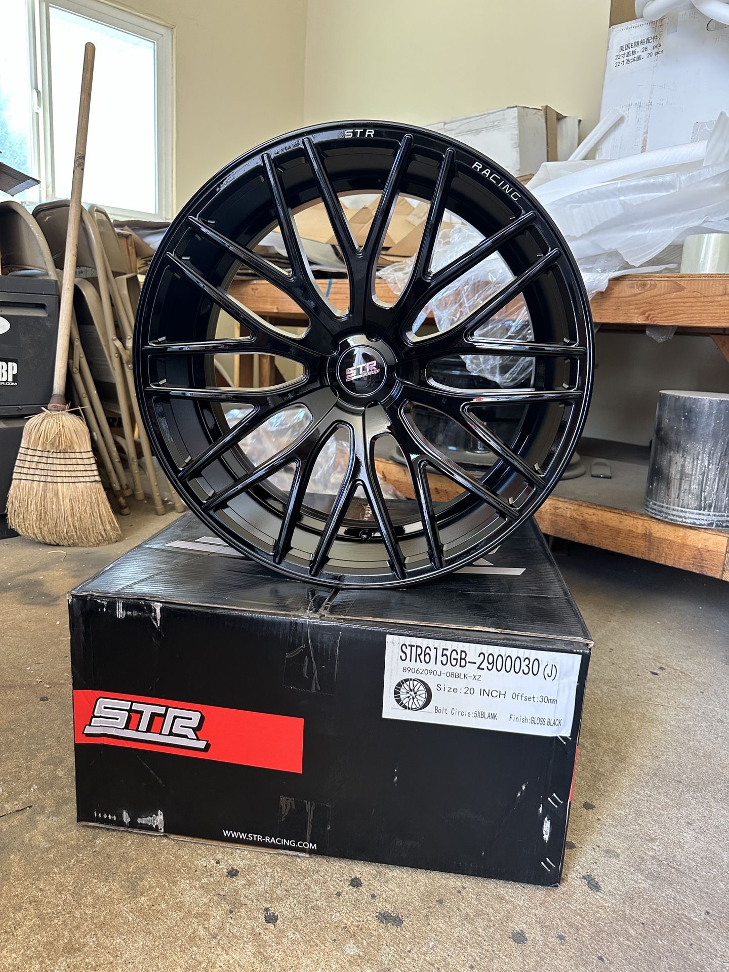 20” Gloss Black Rims Concave STR615