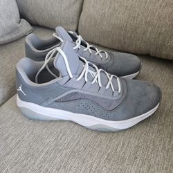 Air Jordan 11 CMFT Low