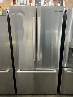 Bosch 800 Series French Door Refrigerator – New