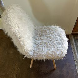 Furry Chair Or Faux Fur White Chair