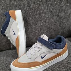 Nike Shoes #2Y Us Niños