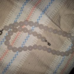 Bead necklace