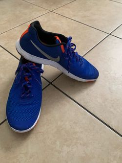 Nike flex shoes