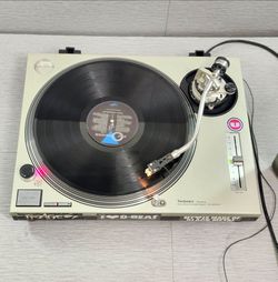 Technics SL-1200MK2 Direct Drive DJ Turntable  Stereo RCA Outputs - TESTED