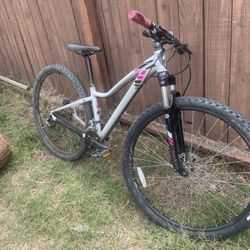 Women’s Mountain bike