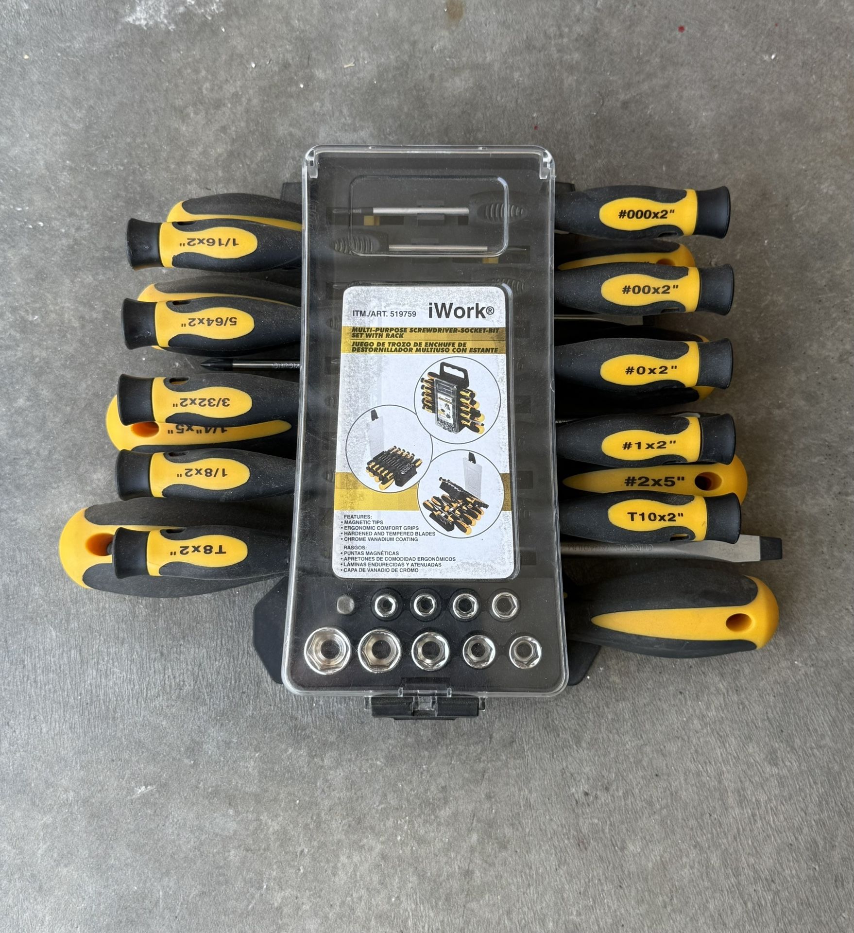 Professional Screwdriver Set With 1/4 Inch Sockets