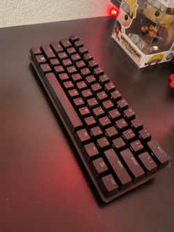 Razer Huntsman Mini 60% Gaming Keyboard: Clicky Optical Switches - Aluminum Top Frame - Chroma RGB Lighting - PBT Keycaps - Onboard Memory - Snap Tap 