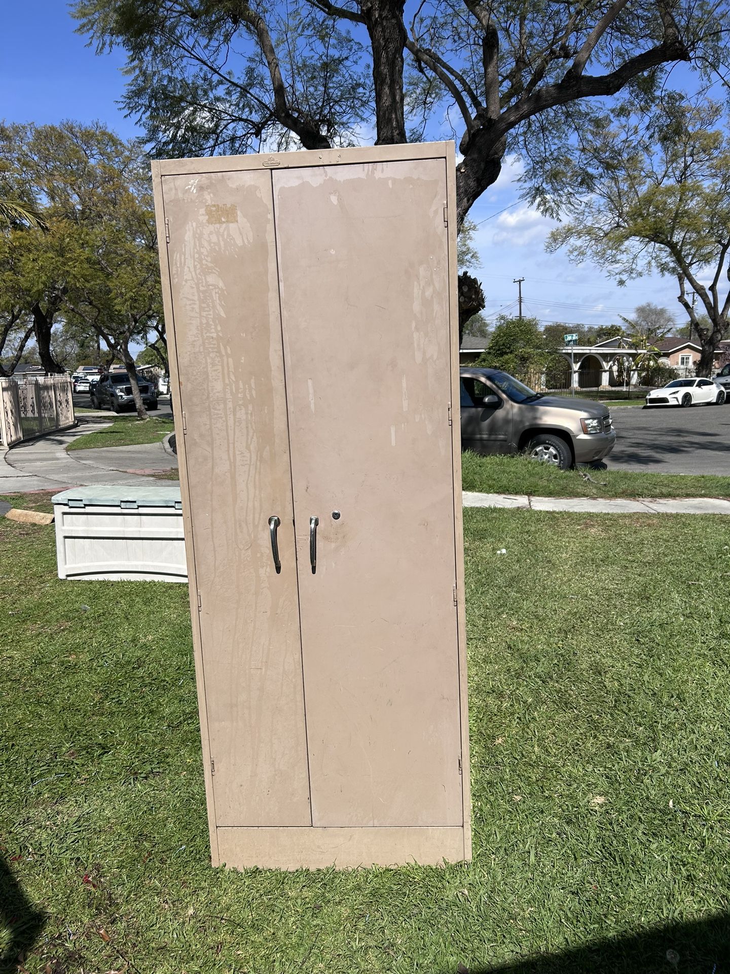 Cabinet Metal Dim 30”x18”x72”