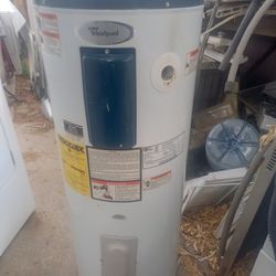 30 Gallons Electric Water Heater $200 Firm