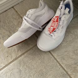 White Vans Ultra Range Tennis Shoes