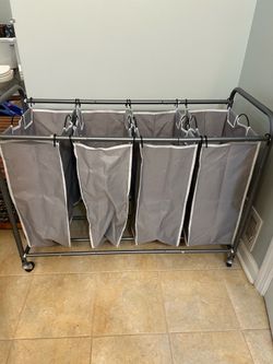 Laundry hamper on Wheels