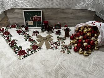 Decoración navideña TODO POR $ 30