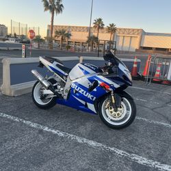 2001 GSXR 750 