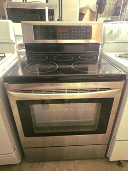 Stove Electric Stove Stainless Steel, Glass Top, NICE! Great Condition, Fully Works, Delivery Available, Free Replacement Warranty!