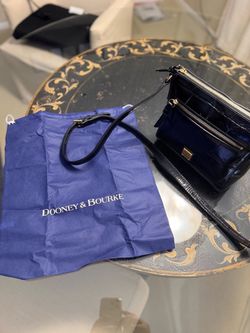 Dooney and bourke purse