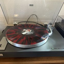 Sansui / Grado Turntable Record Vinyl Player. This high quality Japanese made Sansui SR-222 is in great condition and sounds great! The vintage Grado 