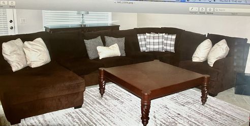 Sectional Sofa And Table Very Good Condition One Owner Moving Out Of