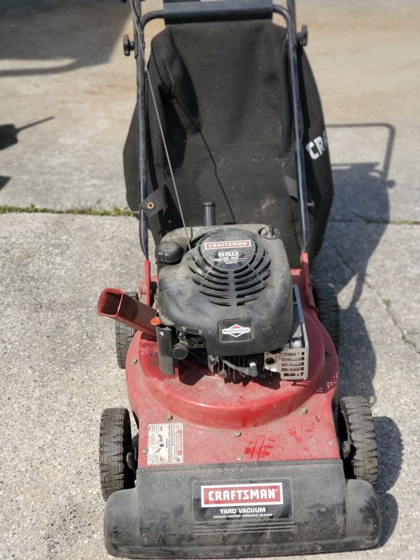 craftsman briggs & stratton 650 series leaf vacuum for Sale in Mays