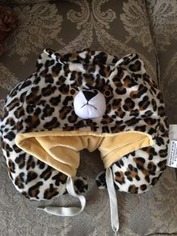 Moshi neck pillow with hat