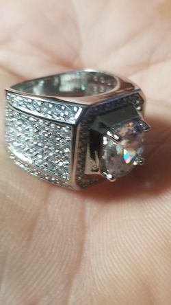 Men's wedding engagement promises ring size 9